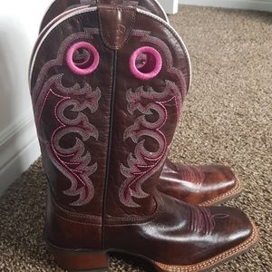 Ariat Womens Cowboy Boots